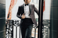 07 A classic tux but with a printed blazer is a chic and refined idea for a groom