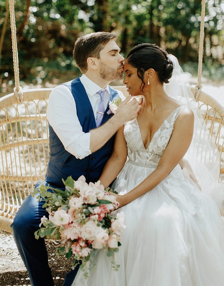 This beautiful and relaxed garden party wedding was organized by the couple and they saved a lot of money while making it