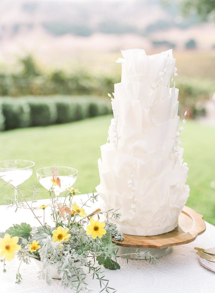 The wedding cake was a white ruffle one, with white chocolate branches for a refined touch