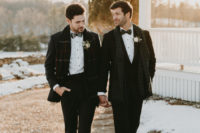 01 This couple participated in a chic and elegant wedding shoot with a masculine feel and Scottish touches