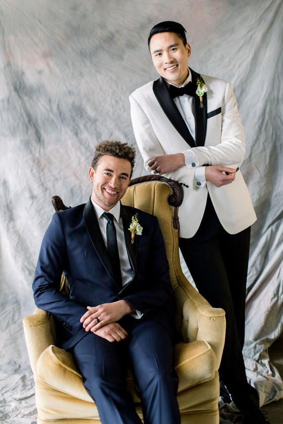 This couple became models in this elegant, refined and bold spring wedding shoot that inspires for real