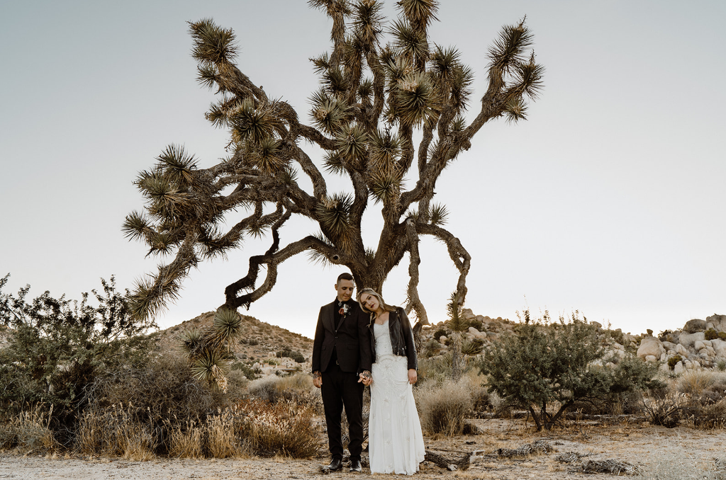 This couple went for a Big Lebowski inspired wedding in the desert