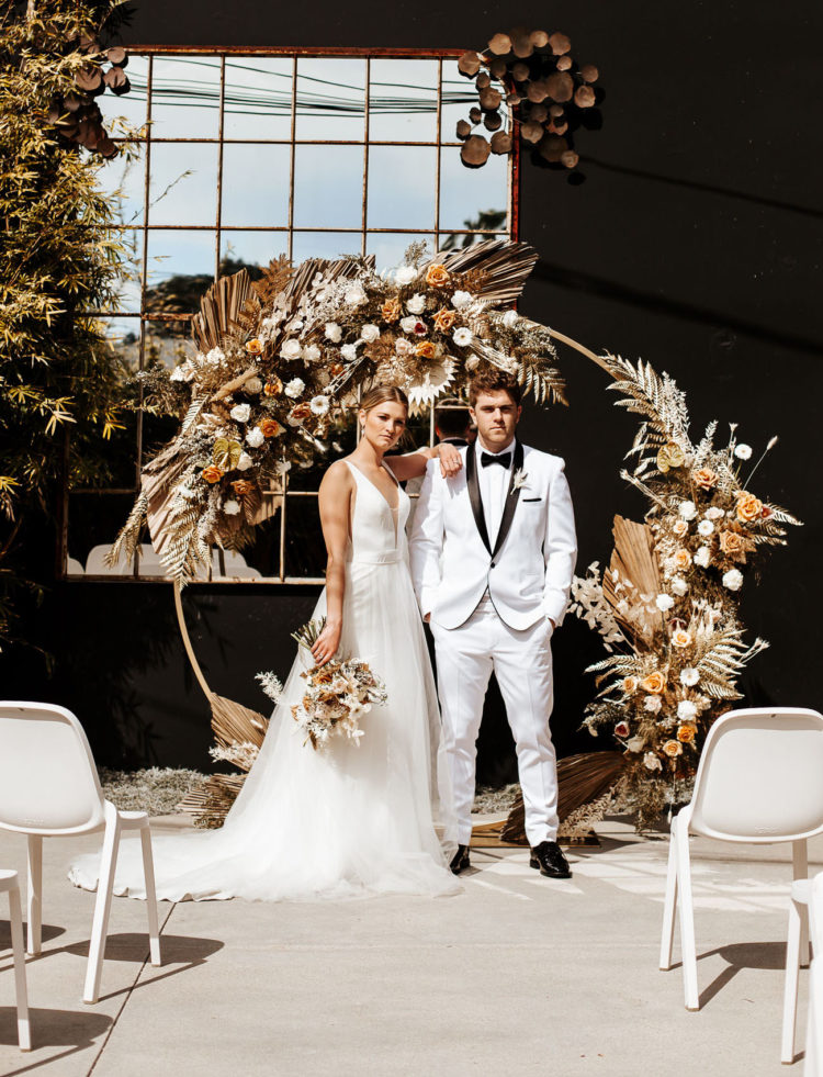 This modern neutral wedding shoot shows how you can pull off an edgy and bold wedding