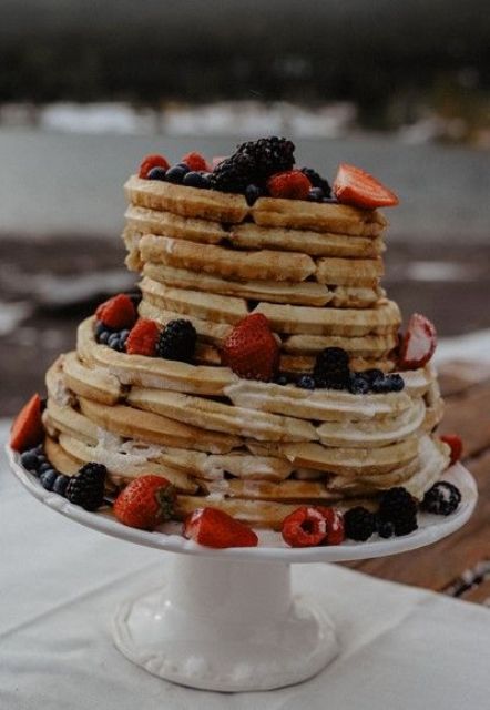 a waffle wedding cake with fresh berries is a perfect idea for a summer wedding, you can make it yourself