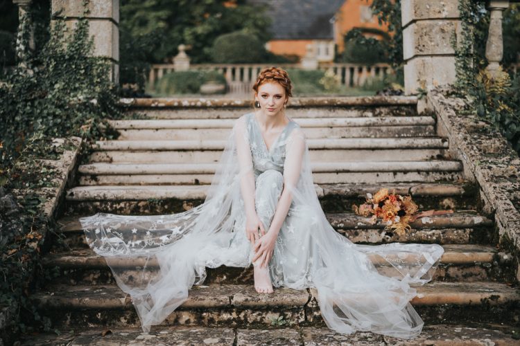 This beautiful fall wedding shoot was romantic, chic and filled with gorgeous celestial details