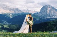 01 This fairytale destination wedding took place in the north of Italy and was personalized to a new level