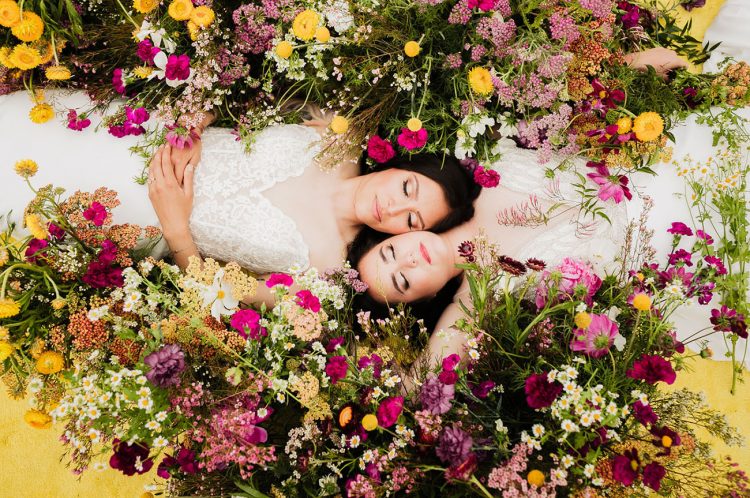 I adore this flower-filled wedding shoot, I hope it will inspire you to have a gorgeous micro wedding, too