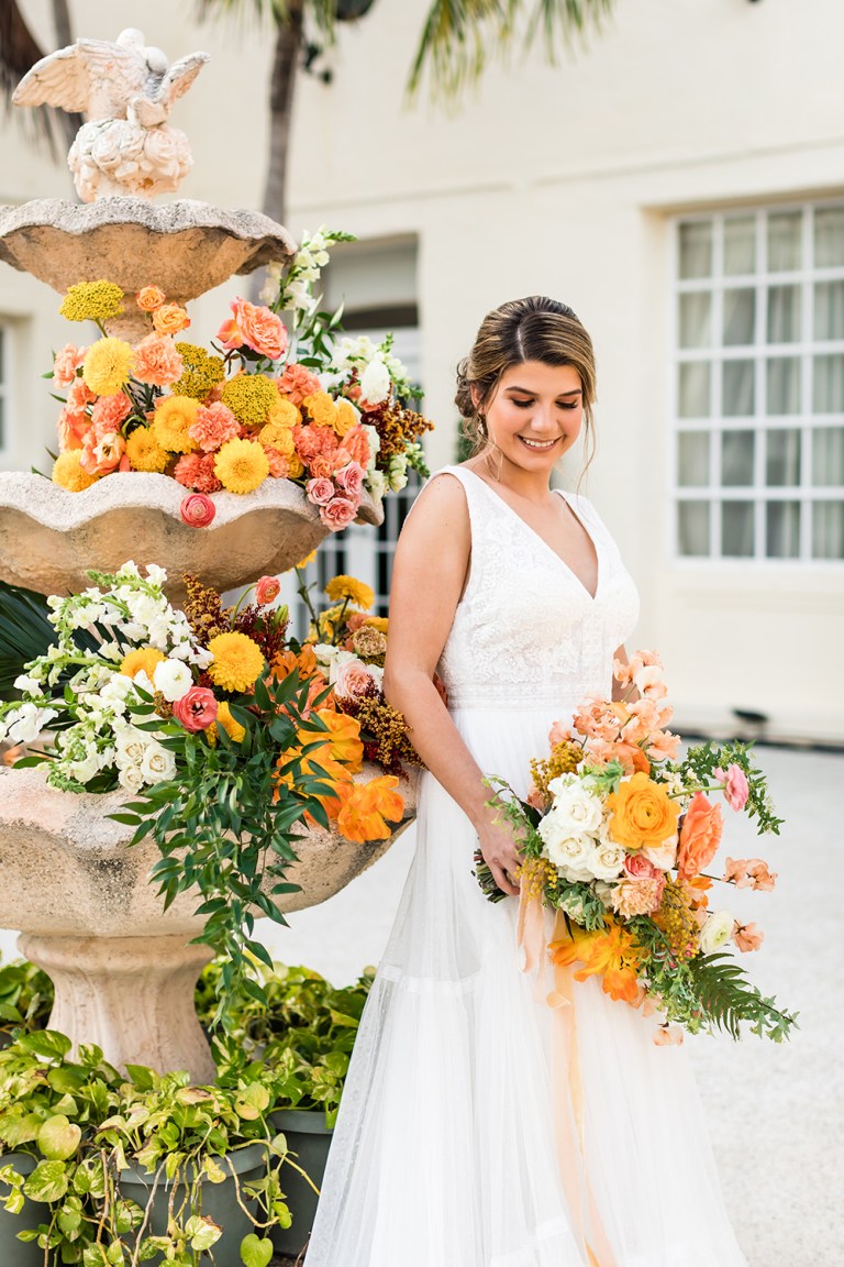 This bright wedding shoot was inspired by Cuban culture and included many traditional things that were perfectly integrated