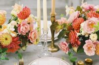 06 The wedding tablescape was refined and bright, the neutral linens were compensated with super bright florals