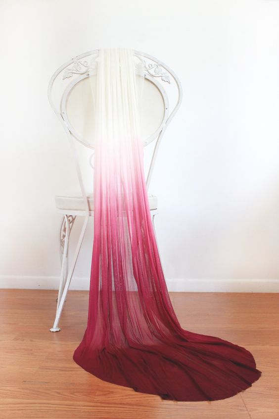 an ombre white to deep burgundy veil like this one will be a fantastic accessory for a modern fall bride