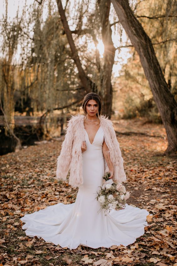 Winter Wedding Gowns for Any Winter Wedding That You'll Love