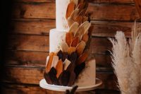 10 The wedding cake was decorated with colorful chocolate shards and sparkles