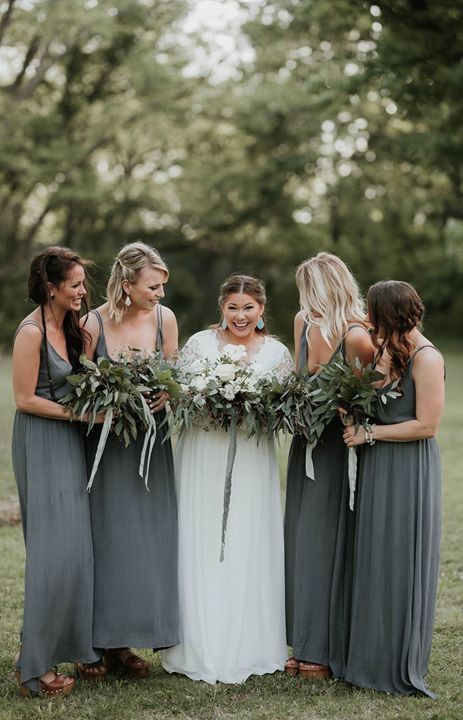 graphite grey maxi bridesmaid dresses with spaghetti straps are a great solution for a boho wedding, in summer or fall