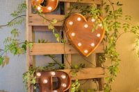 pallets are perfect for rustic wedding decor