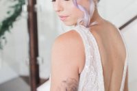 27 iridescent hair and eyeshadows are a very chic and beautiful idea for a modern bride, they look gorgeous and very bright