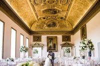 22 Regency-Era inspried wedding venue decorated in neutrals is a perfect idea for a Bridgerton wedding