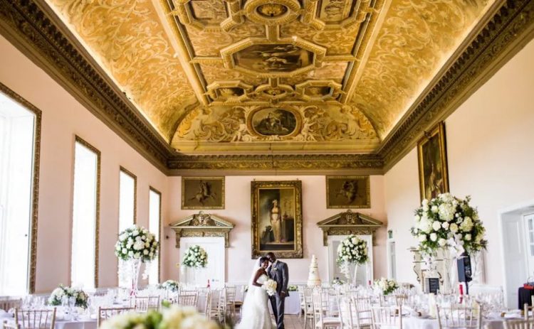 Regency-Era inspried wedding venue decorated in neutrals is a perfect idea for a Bridgerton wedding