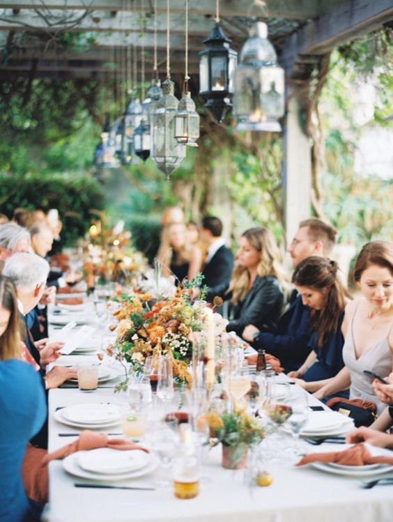 think of getting more events before your wedding or changing the scedule - Friday brunch, rehearsal dinner and others