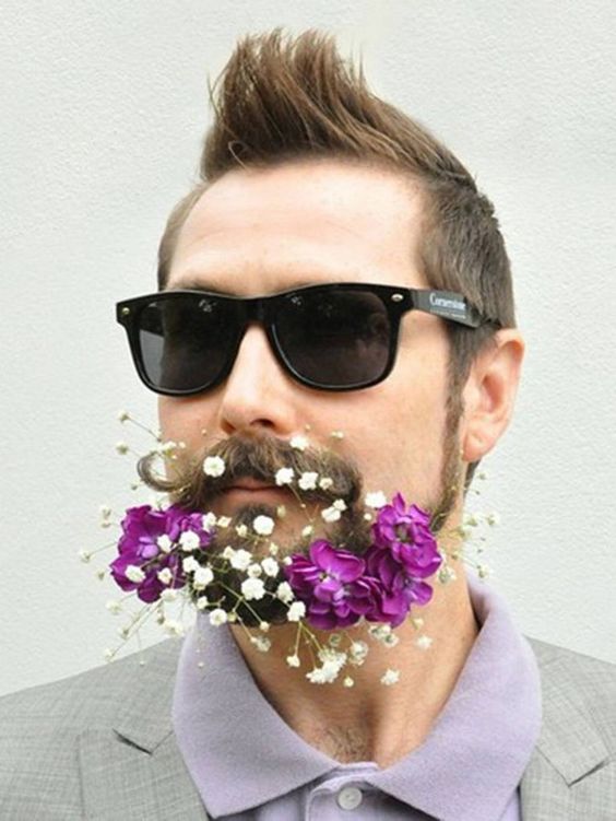 a small beard doesn't mean you can't decorate it, here a small full beard is paired with purple blooms and baby's breath