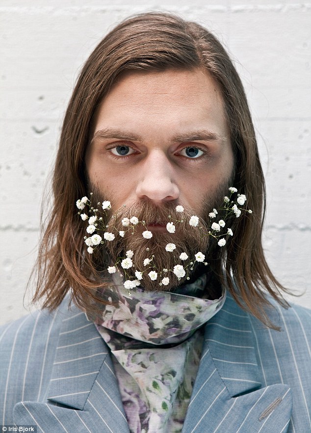 a very delicate beard with a bit of baby's breath is a chic and lovely solution for a spring groom