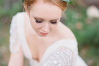 a touch of nature to the elegant ballerina-inspired bridal look, with a bold leafy crown is a lovely idea