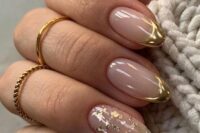 03 almond nails with shiny gold tips and an accent nail done with gold foil are amazing for a glam bride, they add a touch of shine