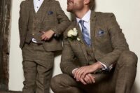 24 elegant taupe and beige plaid three-piece pantsuits, white shirts, a blue tie and a handkerchief are a great combo for a wedding