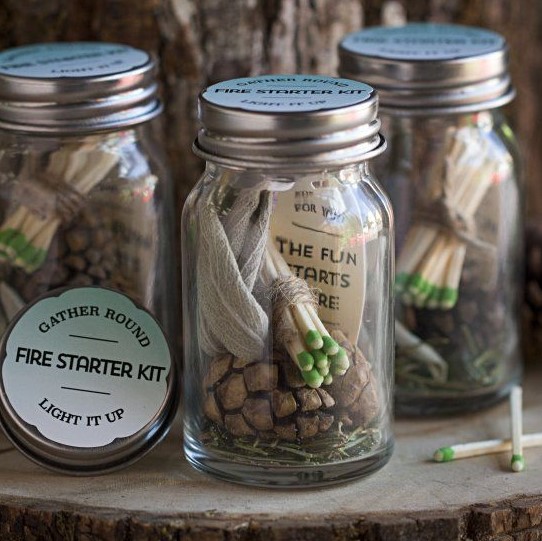 a fire starter kit is a great DIY favor for a fall or winter wedding and it can have a fantastic forest smell