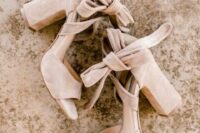 49 comfortable and cute nude wedding shoes with ties and block heels are a stylish and cool idea for a neutral wedding