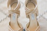 60 whimsy nude and white Jimmy Choo wedding shoes with twists look very stylish and cool