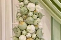a creative meringue tower wedding cake alternative