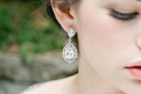 gorgeous statement crystal earrings like these ones will highlight even the most modern bridal look easily