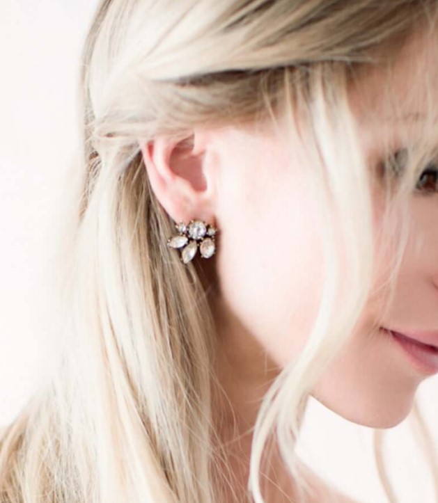 statement vintage rhinestone earrings will make your bridal look very chic and ultimate