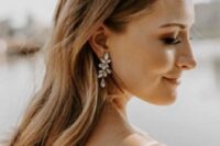 vintage-styled statement crystal earrings are adorable for a chic and glam bridal look, they will add a bling