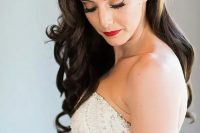 a perfect winter wedding makeup with a classic red lip is great for any winter wedding, it will make you stand out