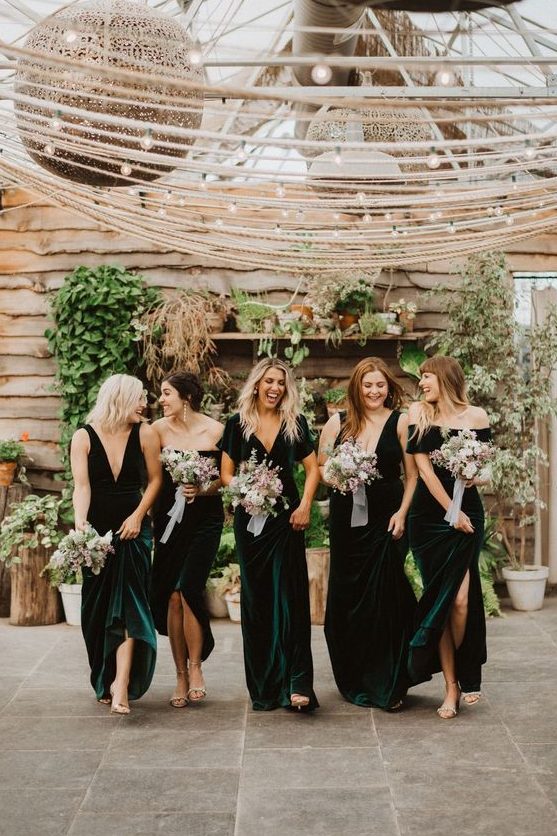 teal and forest greeen mismatching bridesmaid dresses plus nude shoes make them look super hot and refined