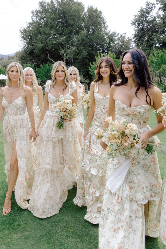 dreamy floral print maxi bridesmaid dresses with straps and without are amazing for a summer wedding