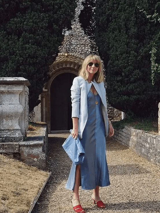 a stylish wedding guest outfit