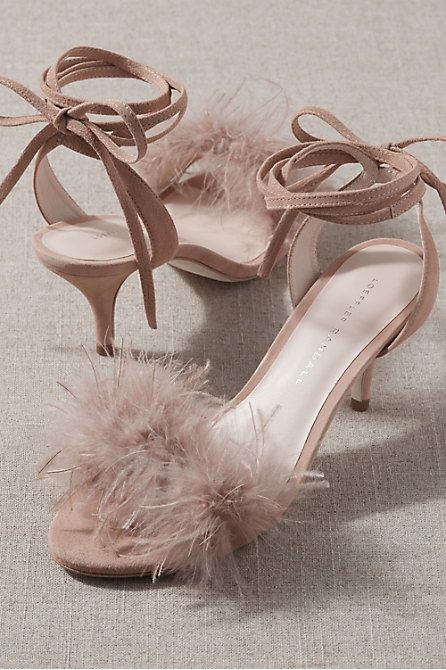 dusty pink wedding shoes with lacing up and feathers are amazing for a delicate and chic bridal look