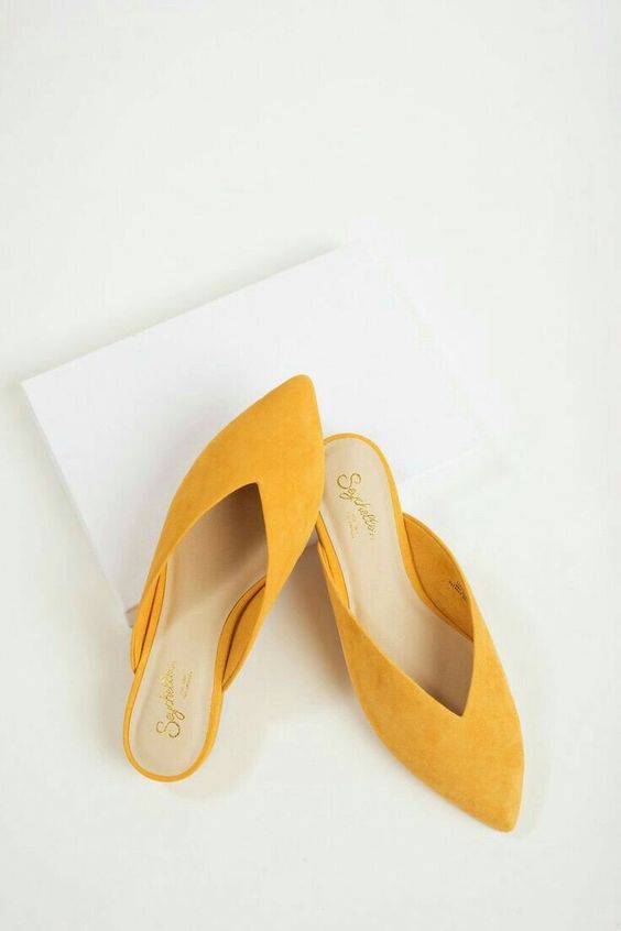 edgy pointed toe mustard suede mules are a cool idea for the fall, they look trendy and will add color to the look