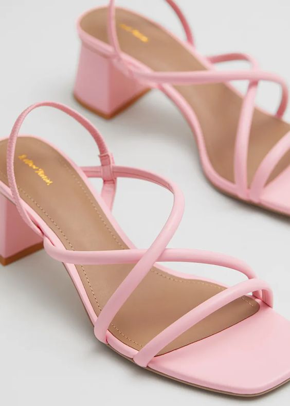 light pink strappy shoes with square toes and block heels are a cool solution for a spring or summer wedding