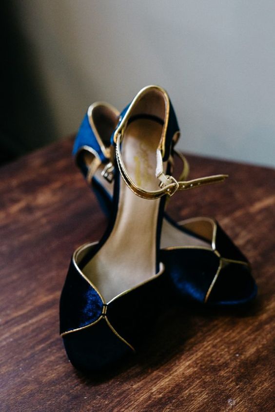 refined navy velvet shoes with gold detailing are perfect for a vintage or art deco bridal look