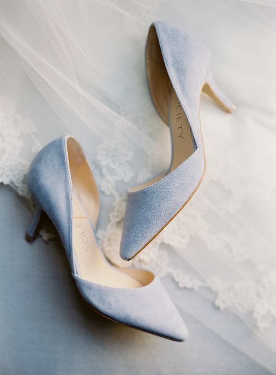 simple and cute pastel blue wedding shoes are comfrotable in wearing, they look great