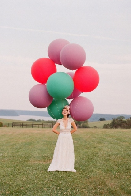 Trendy Giant Balloon Ideas For Your Big Day