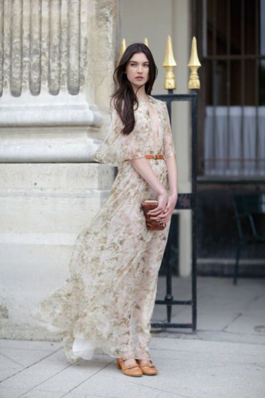 Picture Of amazing spring wedding  guest outfit  ideas  15