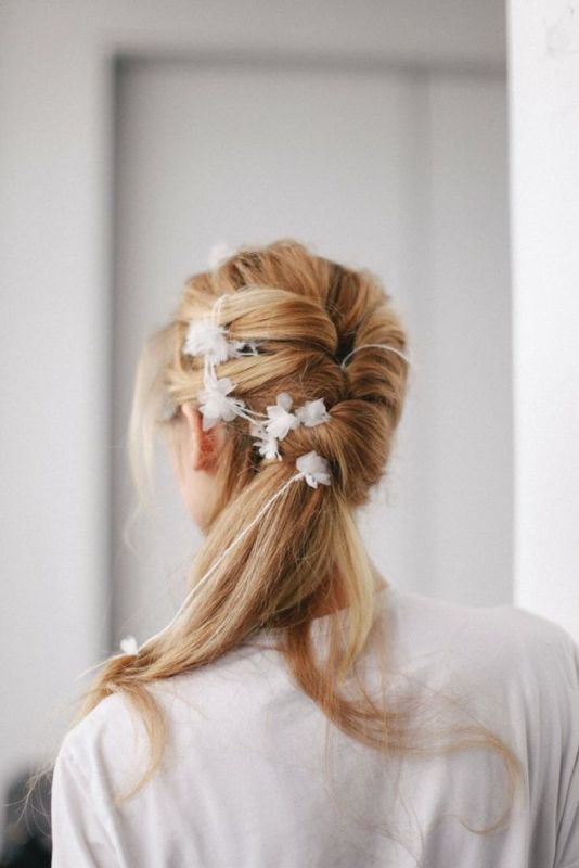 Awesome Ways To Style A Ponytail On Your Wedding Day