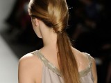 a twisted and a bit messy low ponytail is a lovely idea for a wedding, it’s a cool minimalist or modern wedding hairstyle