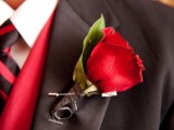 a red rose boutonniere is a timeless idea that will fit not only a Valentine’s Day groom but also many other ones