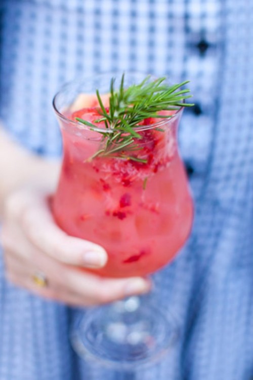 strawberry lemonade in pretty glasses is a perfect signature drink for a spring or summer wedding