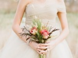 23-textural-wedding-bouquets-with-feathers-19